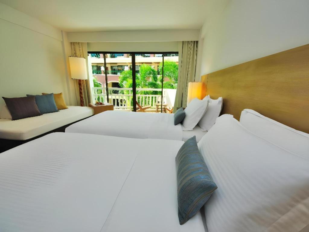 Ramada By Wyndham Phuket Southsea 호텔 Karon 외부 사진