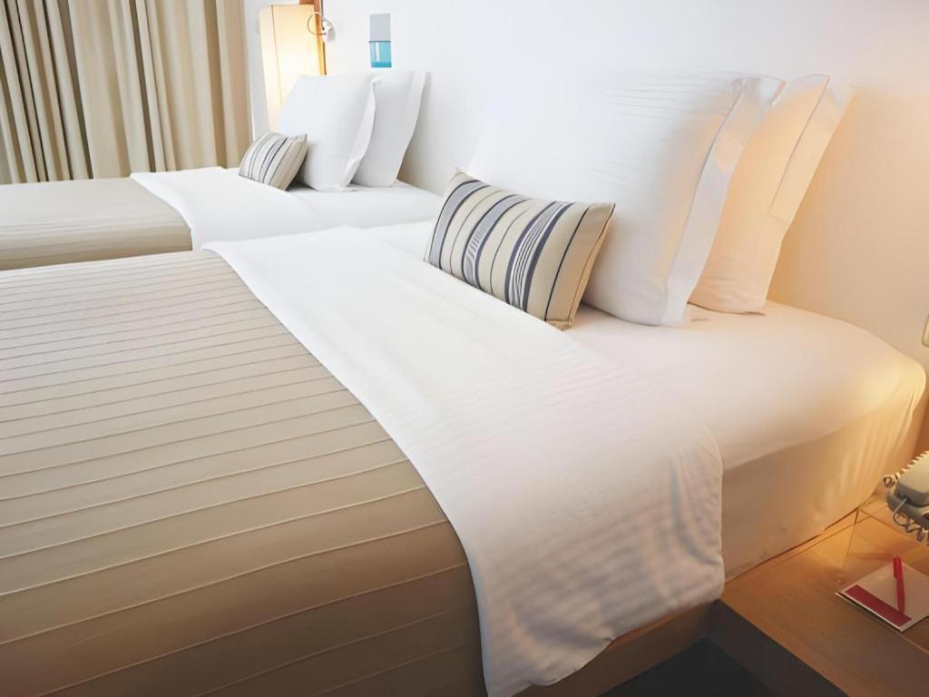 Ramada By Wyndham Phuket Southsea 호텔 Karon 외부 사진