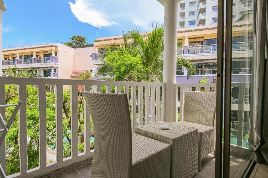 Ramada By Wyndham Phuket Southsea 호텔 Karon 외부 사진